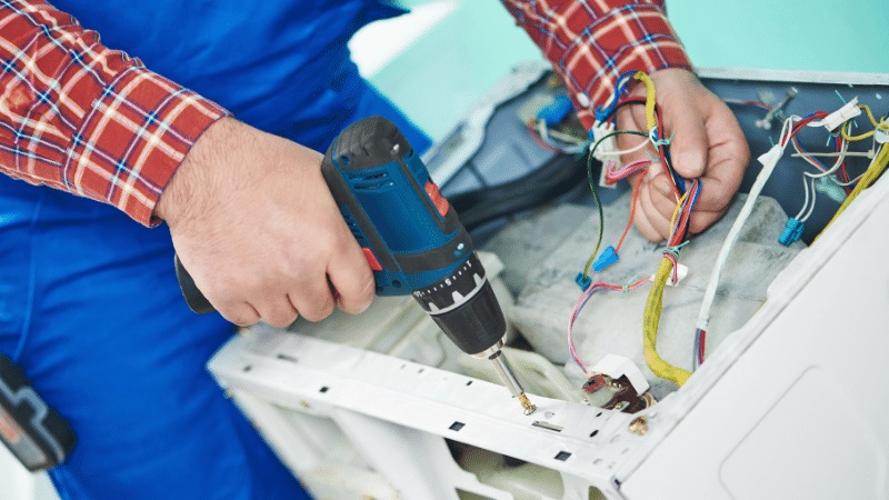 Zeytinburnu Empero Empero çamaşır makinesi kart tamiri – Su almama arızası orijinal parça ile giderildi. - Teknik servis örneği